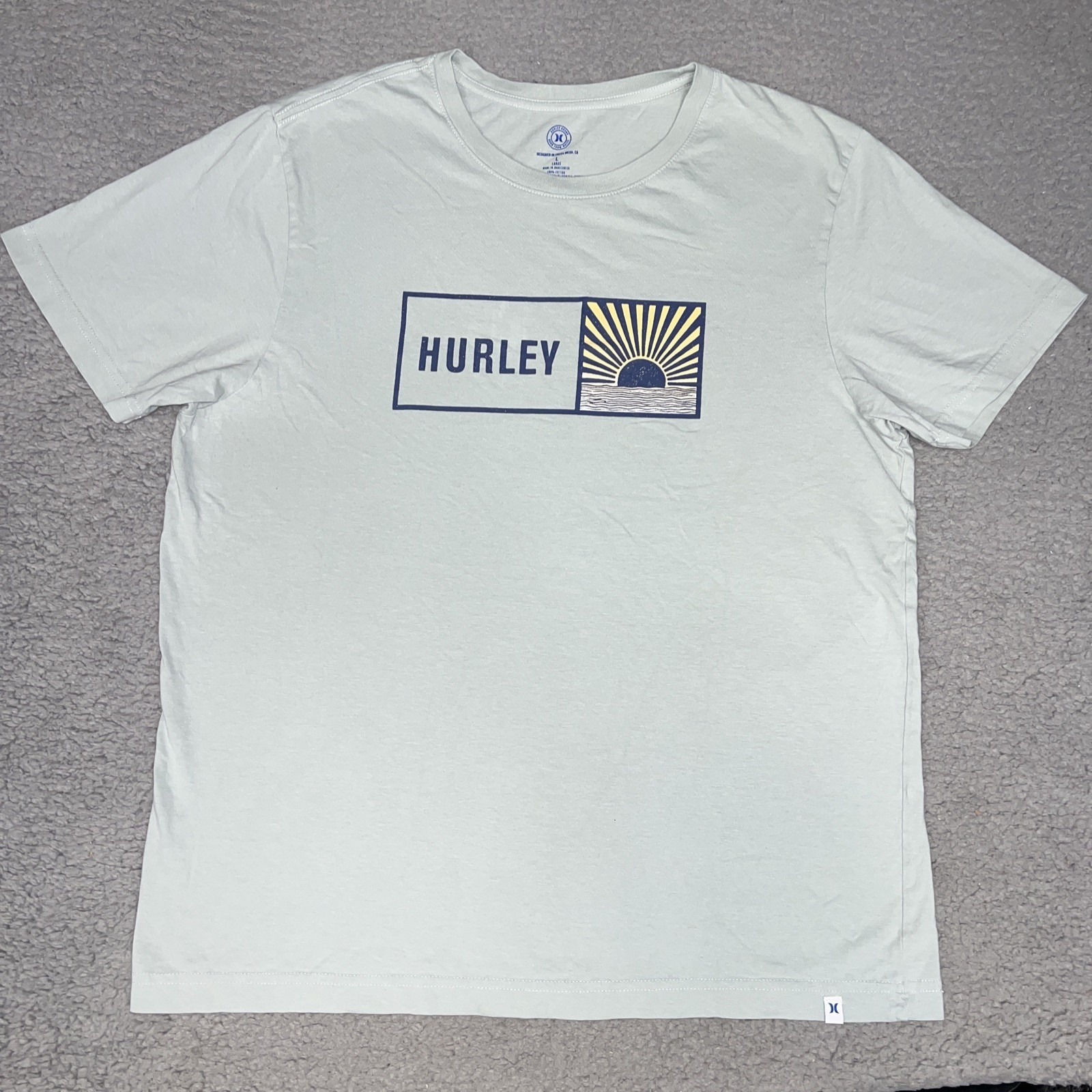 Hurley Everyday Wash Sunbox T Shirt Men's Size L Mutted Aloe Sun Logo Surf Tee